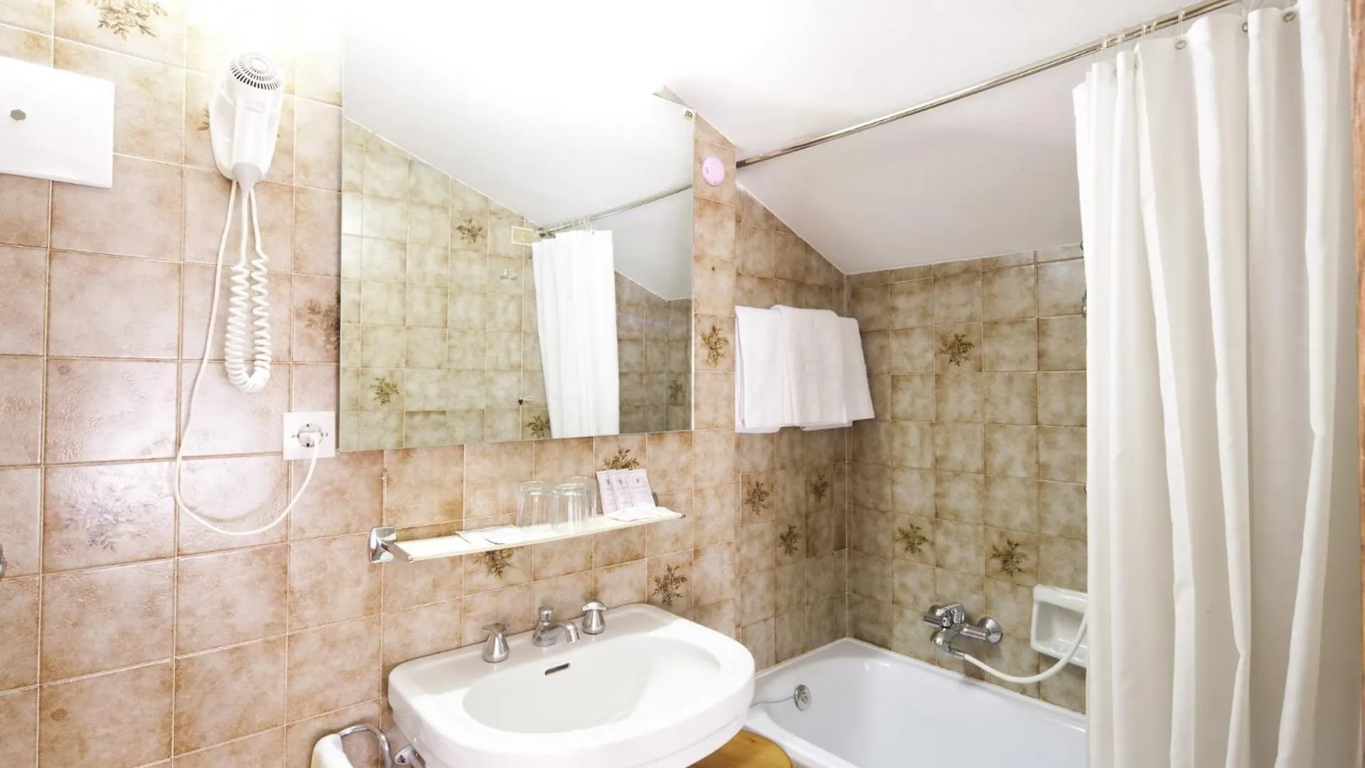 Hotel Bellaria - Cortina dʼAmpezzo